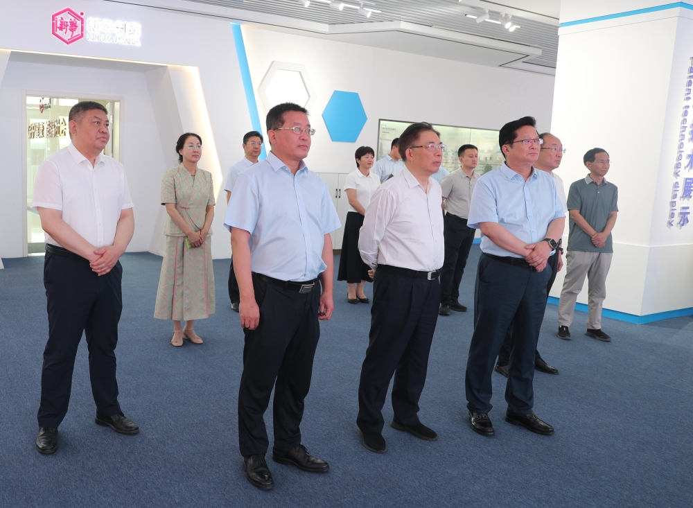 省人大常委会领导来淄调研